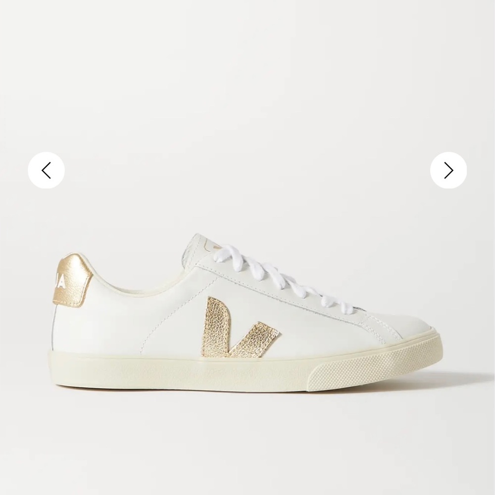 Veja Esplar Size 7  White/Plantine new never worn
